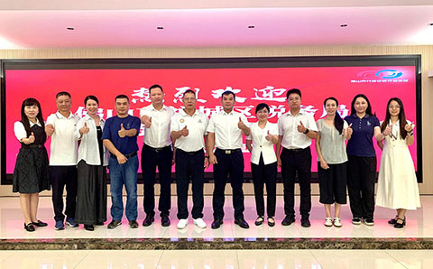 佛山市禅城区税务局邓琅斌副局长带领祖庙分局一行莅临协会指导工作